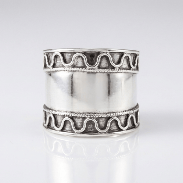 SILVER SHELL STRIPE RING