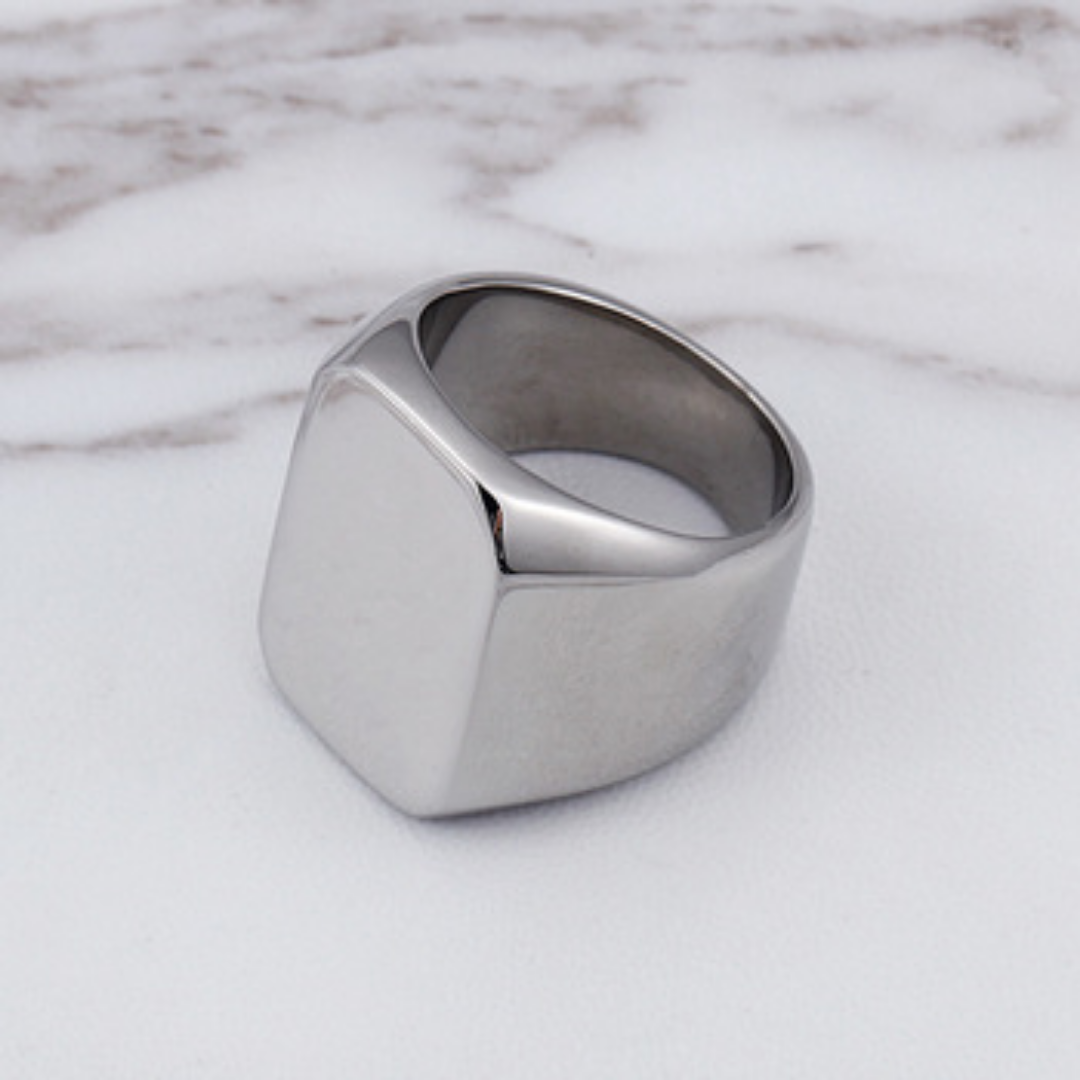 Bold Heritage Ring