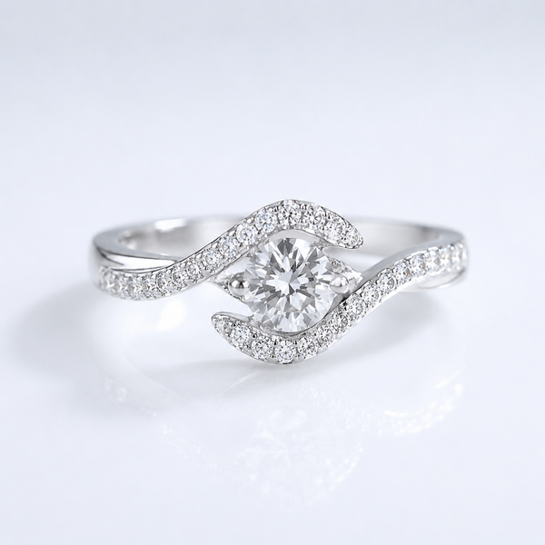 SILVER OVAL DIAMOND TWIST RING