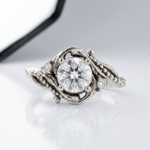 SILVER DIAMOND ORNATE VINTAGE RING