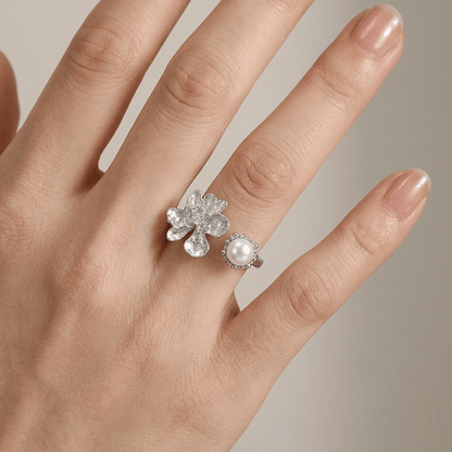 SILVER PEARL BEADED RING