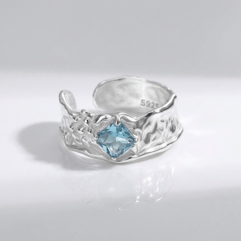 SILVER AQUAMARINE TEXTURED RING - (ADJUSTABLE)