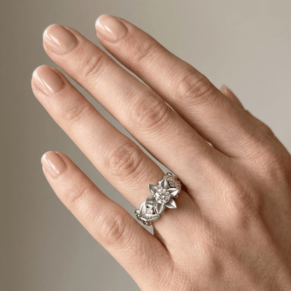 SILVER ZIRCONIA PETAL CROWN RING