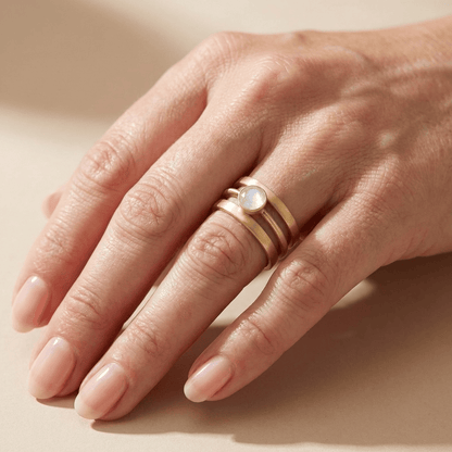 GOLD MOONSTONE BAND RING
