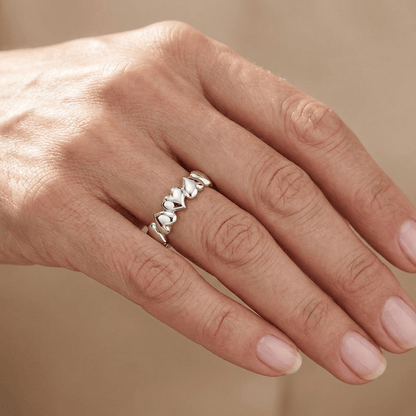 HEART OF ETERNITY BAND RING