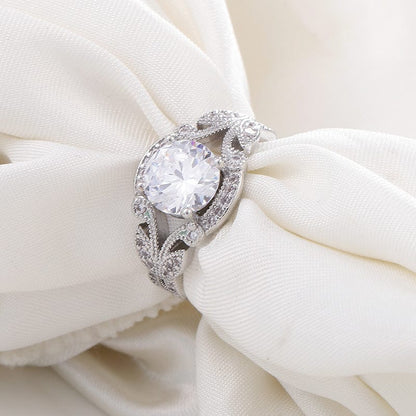 VINTAGE ZIRCONIA SILVER BRAIDED RING