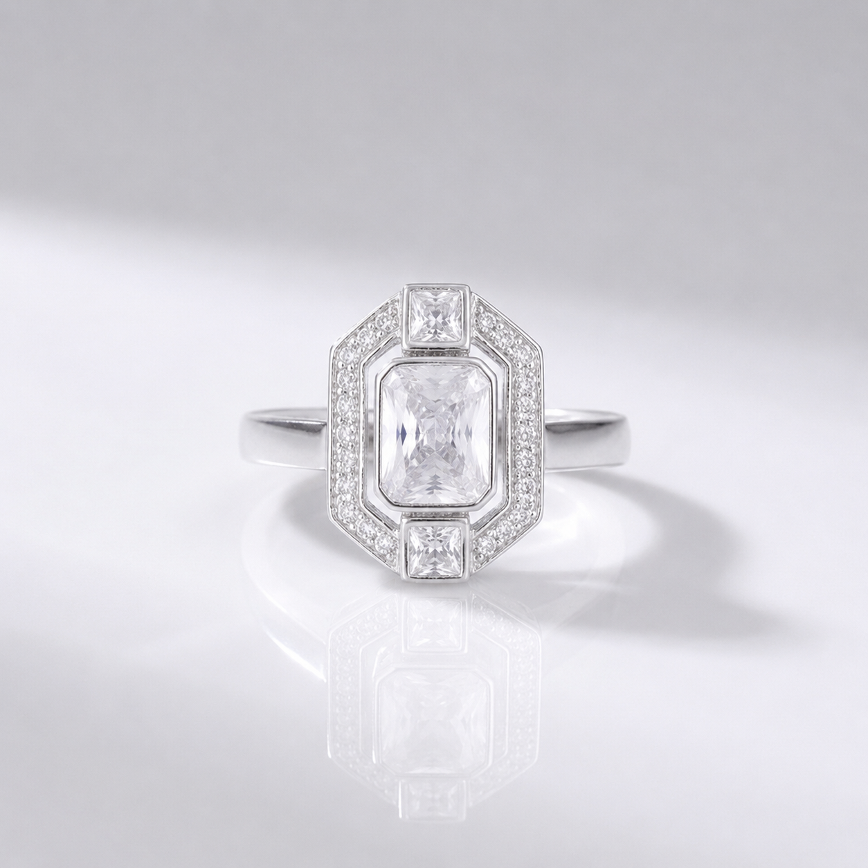 DIAMOND SQUARE VINTAGE RING