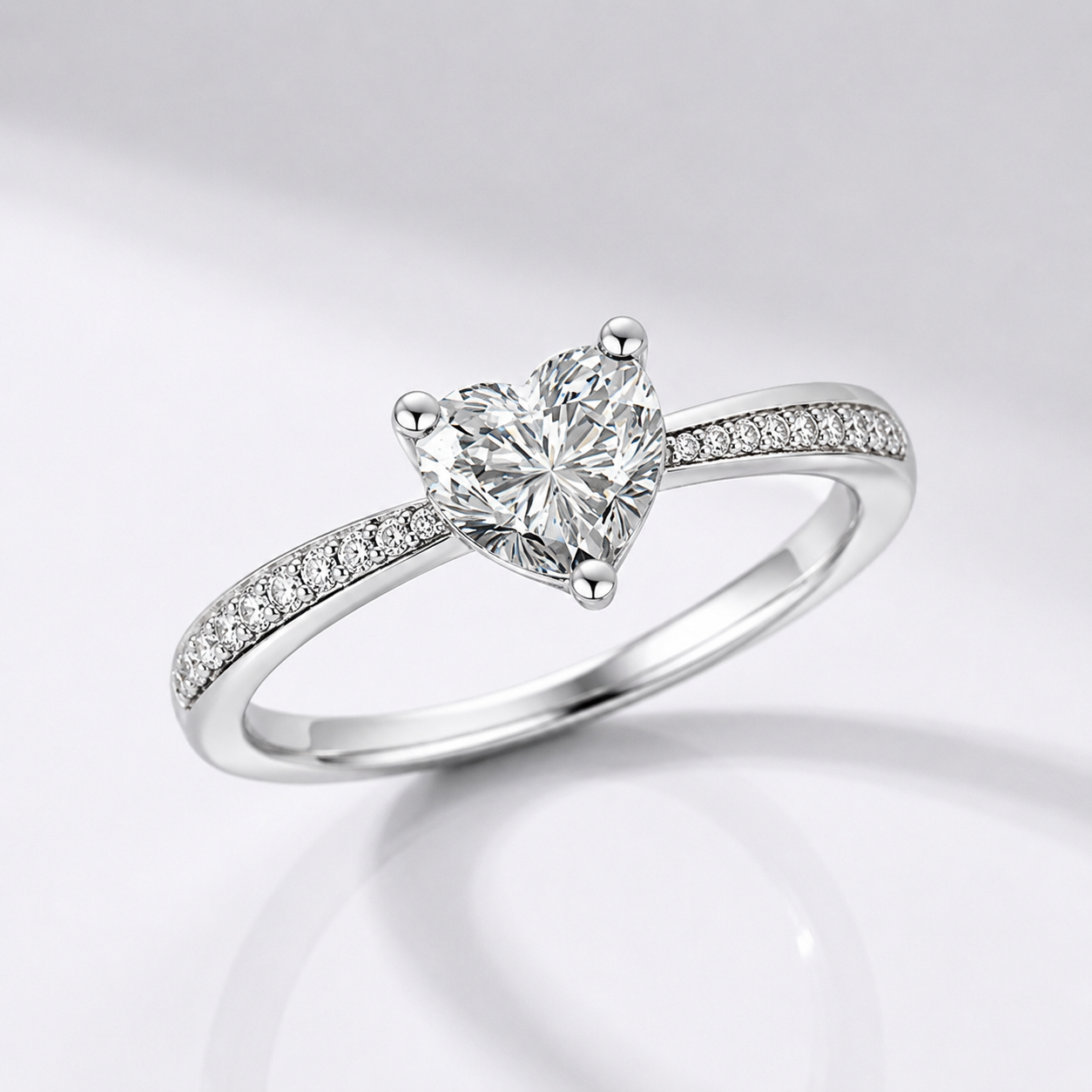 HEART ZIRCONIA SILVER PAVÉ RING