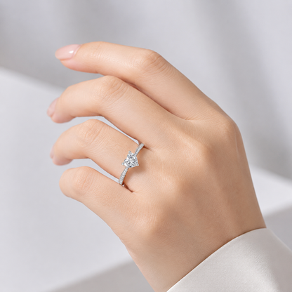 HEART ZIRCONIA SILVER PAVÉ RING