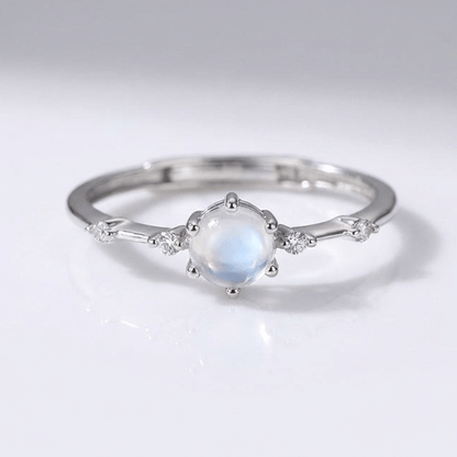 SILVER MOONSTONE VINTAGE RING - (ADJUSTABLE)
