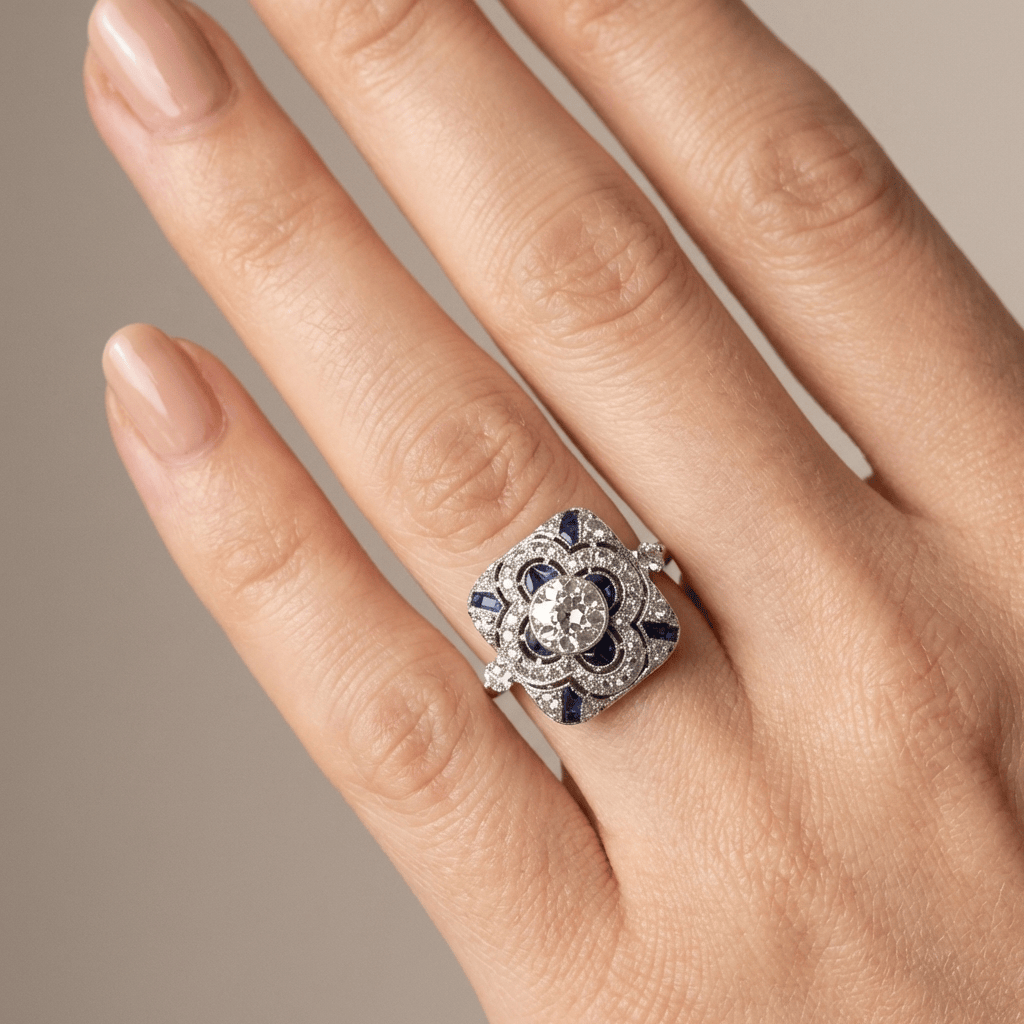 SILVER DIAMOND SAPPHIRE VINTAGE RING